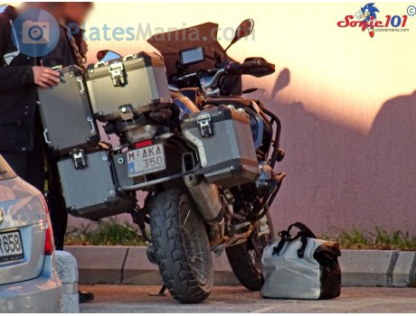 M-AKA-350, BMW R Series