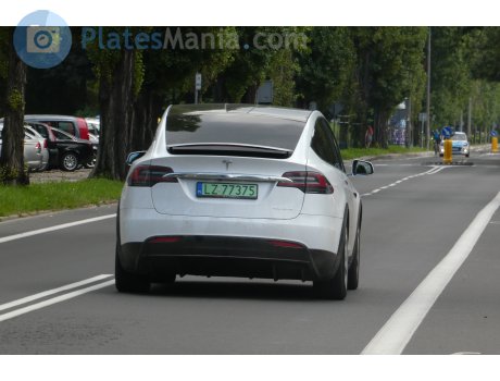 LZ 77375, Tesla Model X
