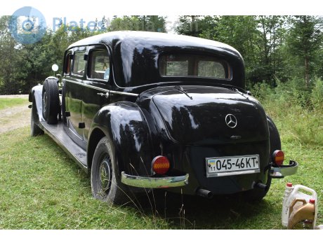 11 045-46 KT, Mercedes-Benz 770