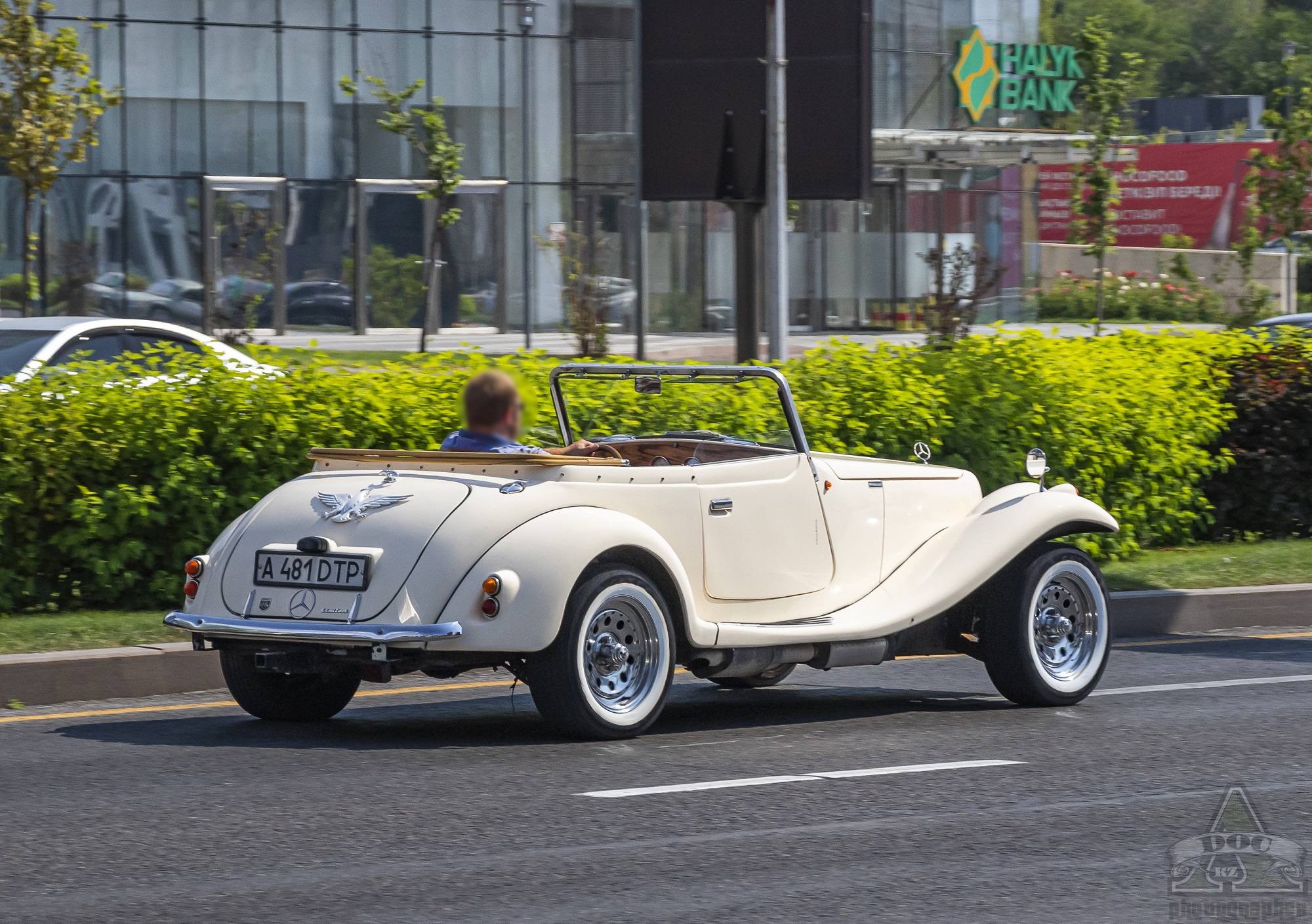A 481 DTP, Pilgrim Family Tourer 
