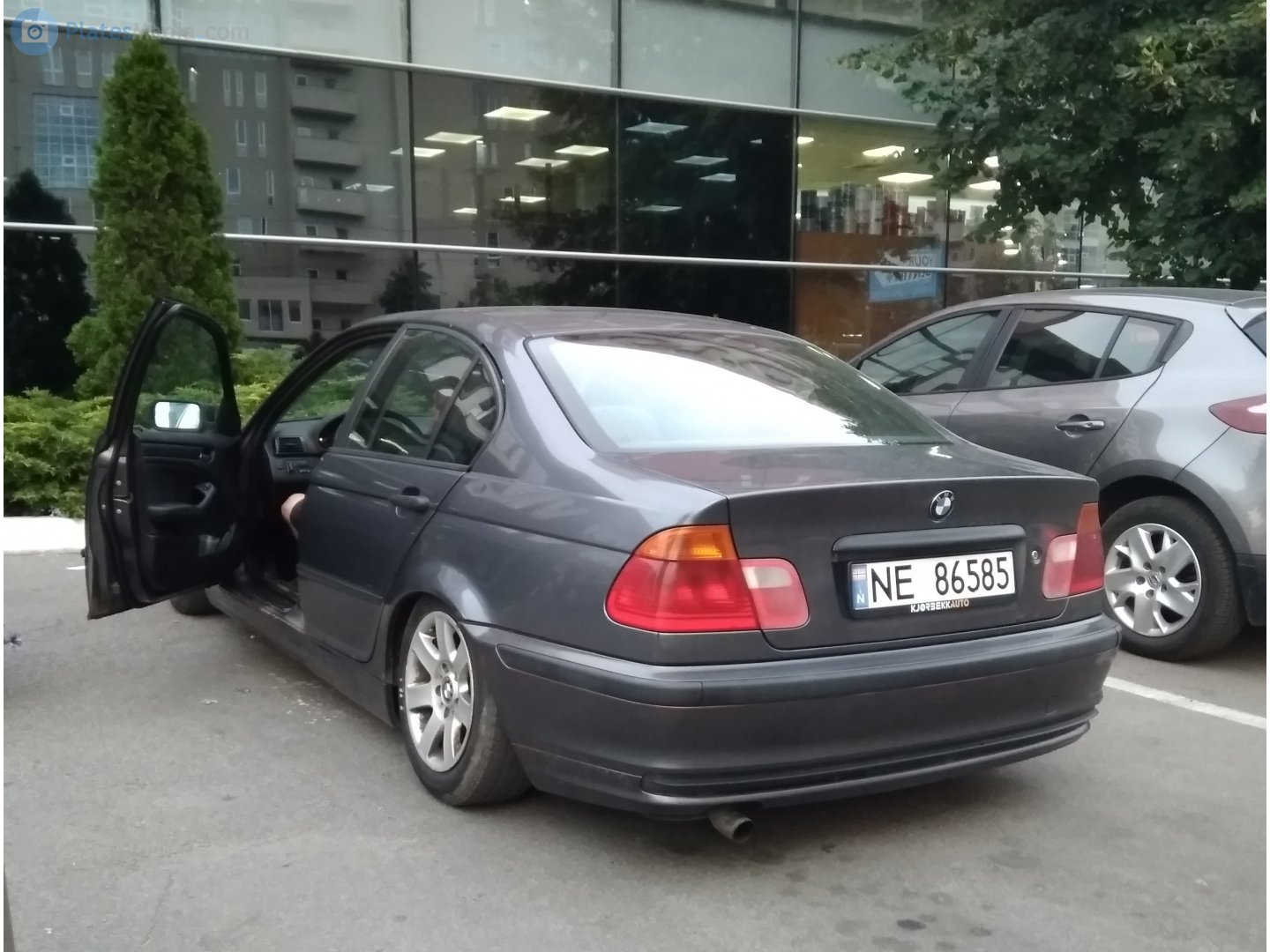 NE 86585, BMW 3 Series 4th gen Sedan (E46), 1998–2005