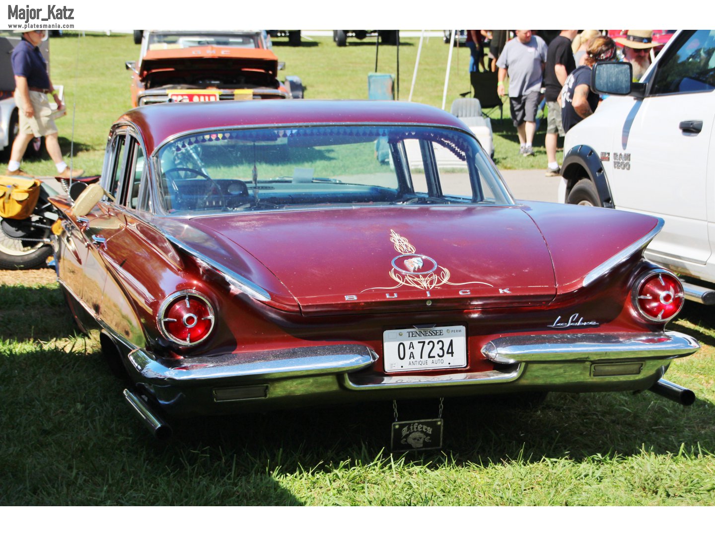 0 AA 7234, Buick LeSabre 1st gen 1960 4-door Sedan (4419; B-body), facelift, 1959–1960