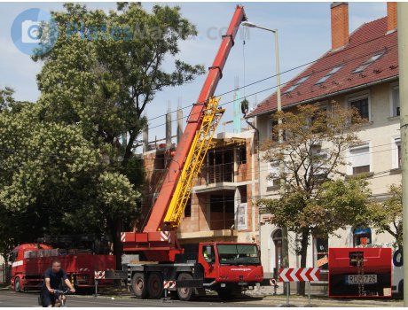 RDP-726, Liebherr UTM