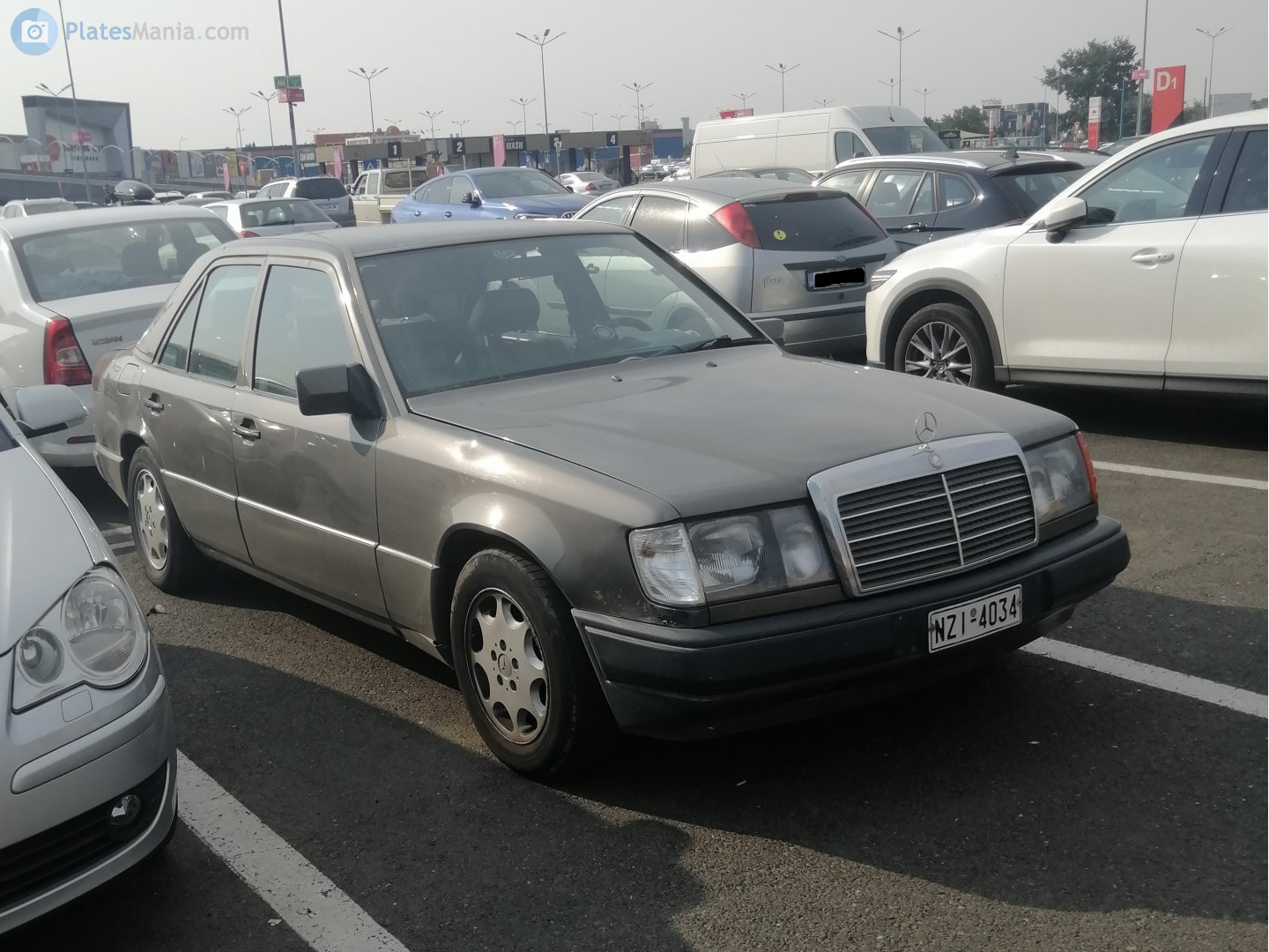 NZI-4034, Mercedes-Benz E-Klasse 1st gen Sedan (W124), 1984­–1995