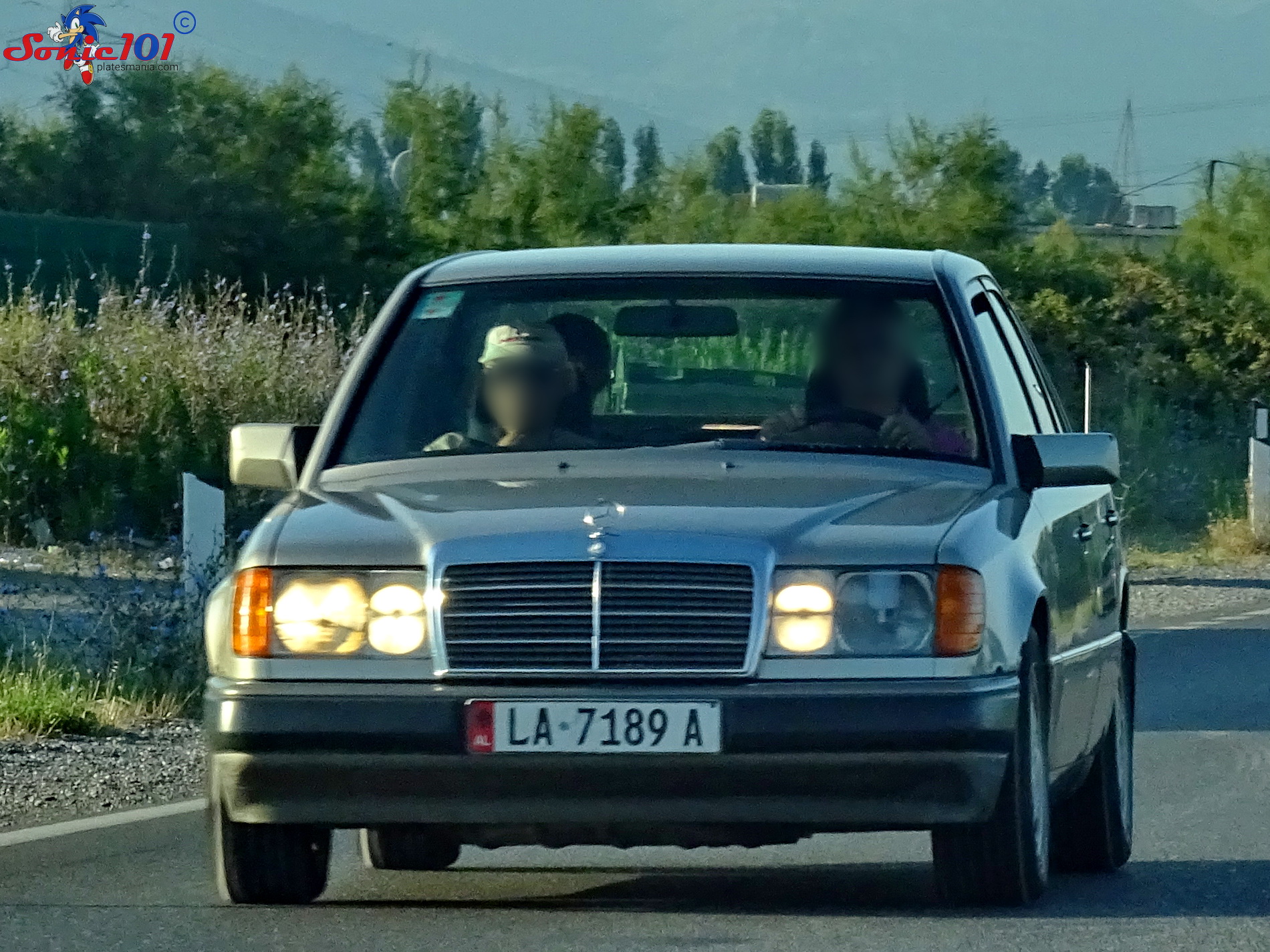 LA 7189 A, Mercedes-Benz E-Klasse 1st gen Sedan (W124), 1984­–1995