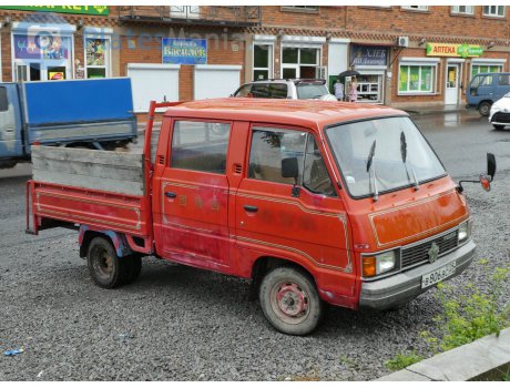 в806вс25, Mazda Bongo