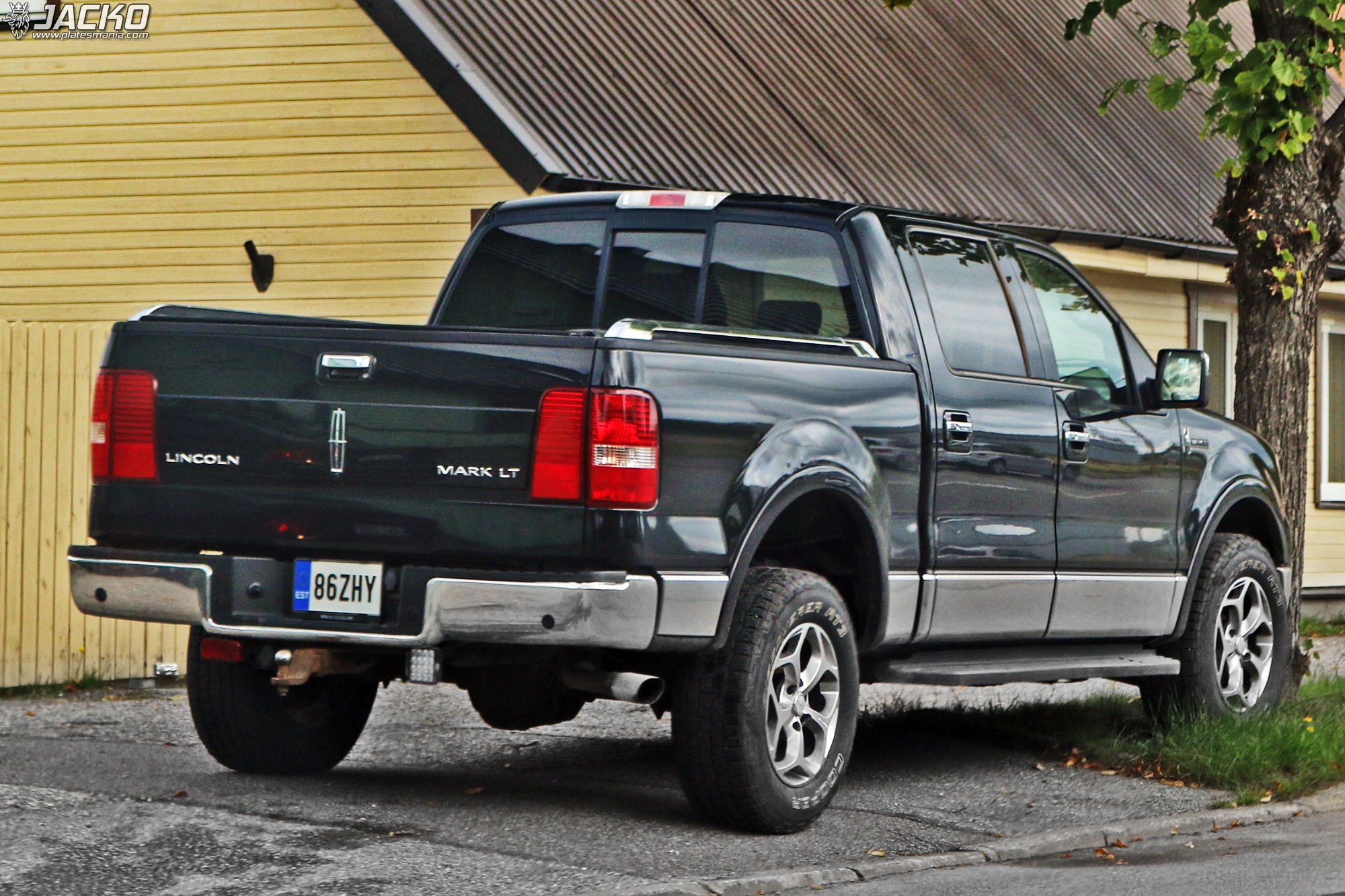 86 ZHY, Lincoln Mark LT 1st gen (P397; NA-market), 2005–2008