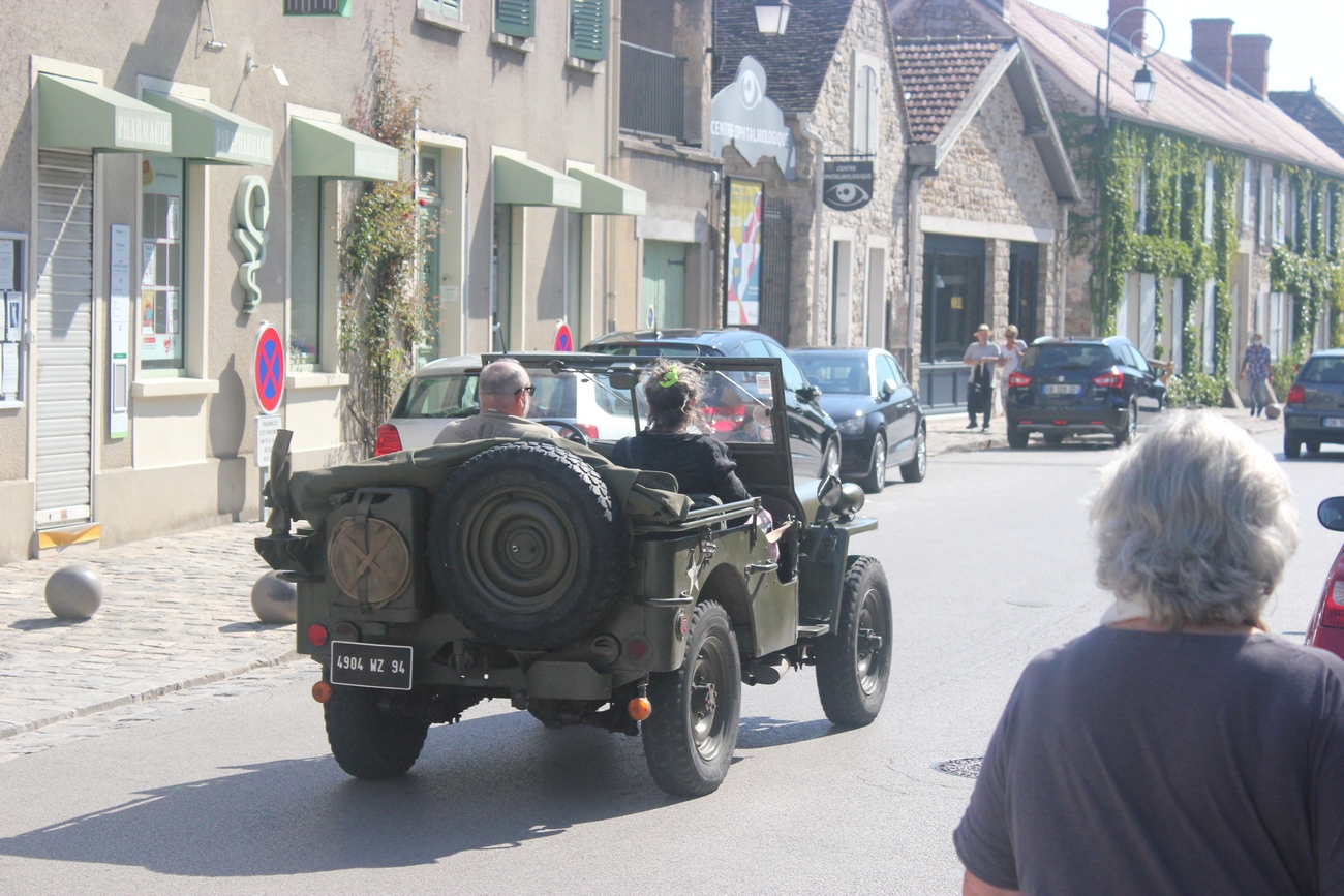 4904 WZ 94, Hotchkiss M201 