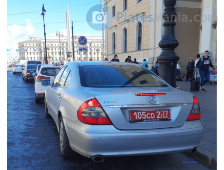 105CD 2 77, Mercedes-Benz E-Klasse