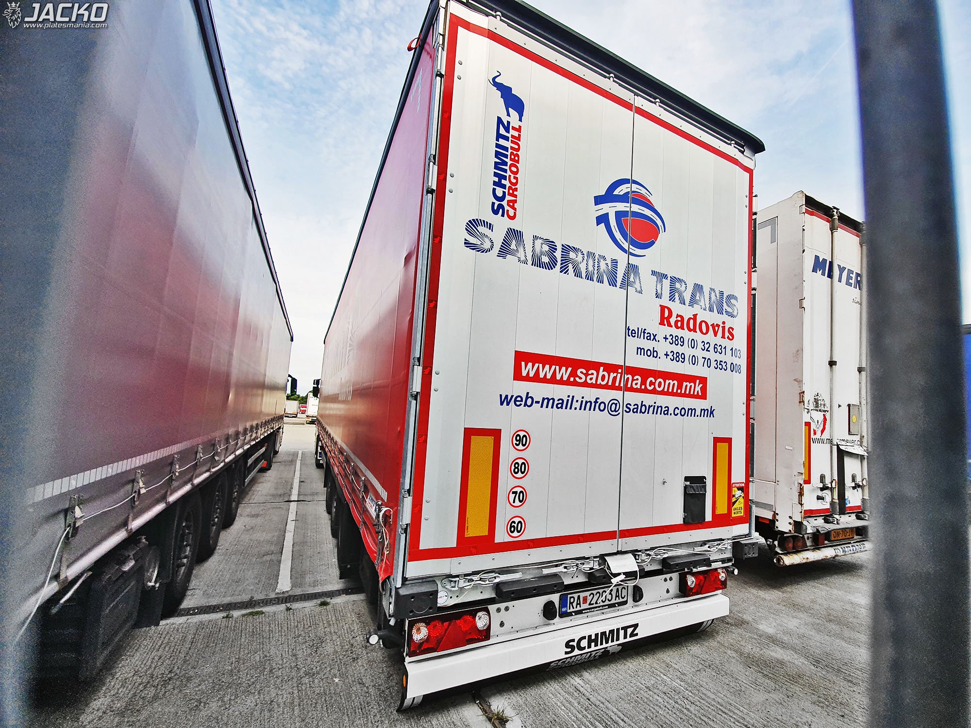 RA 2203 AC, Schmitz SCS 