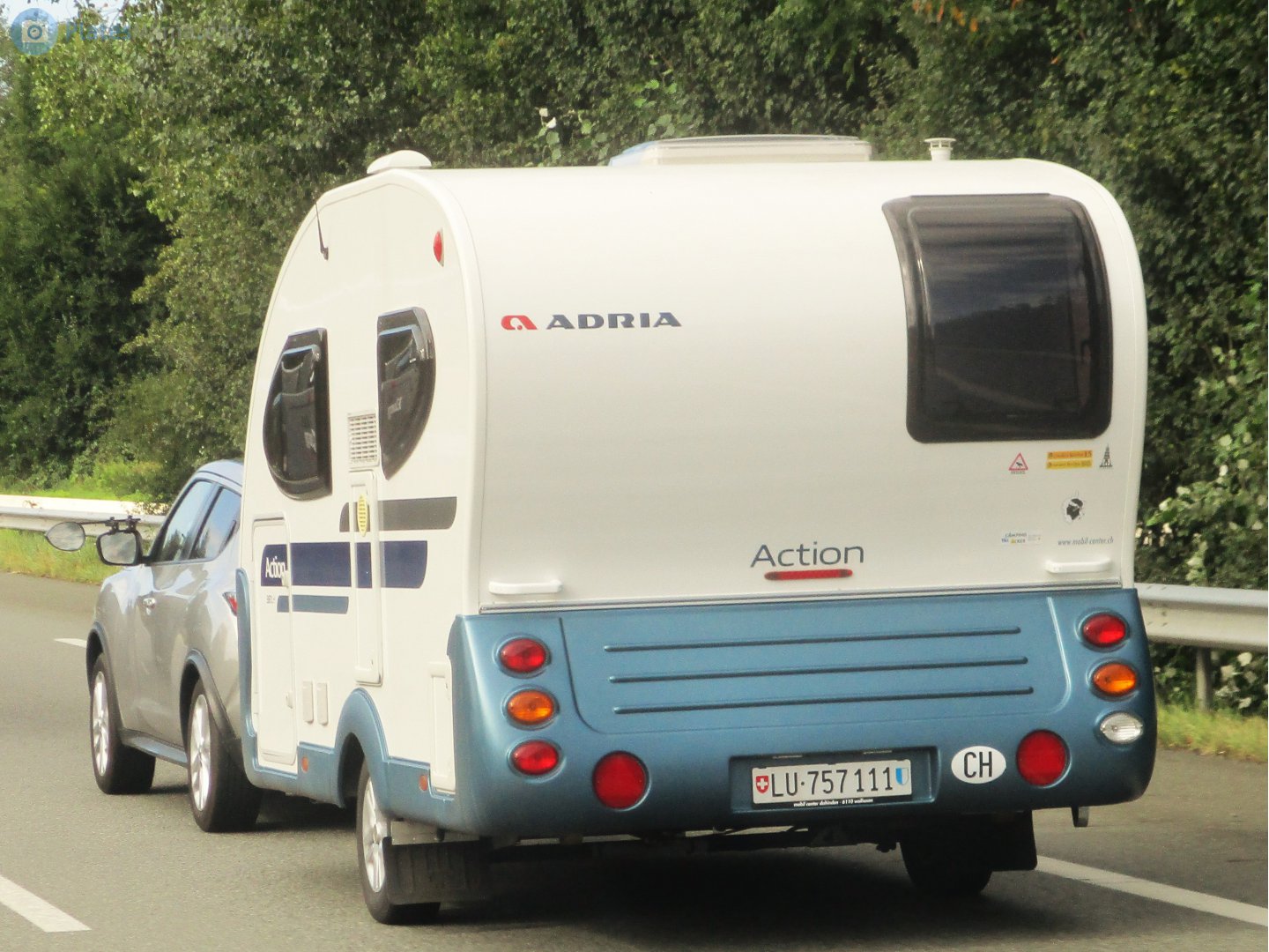 LU 757111, Adria Action 