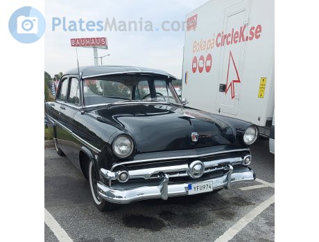 YFU 974, Ford Customline