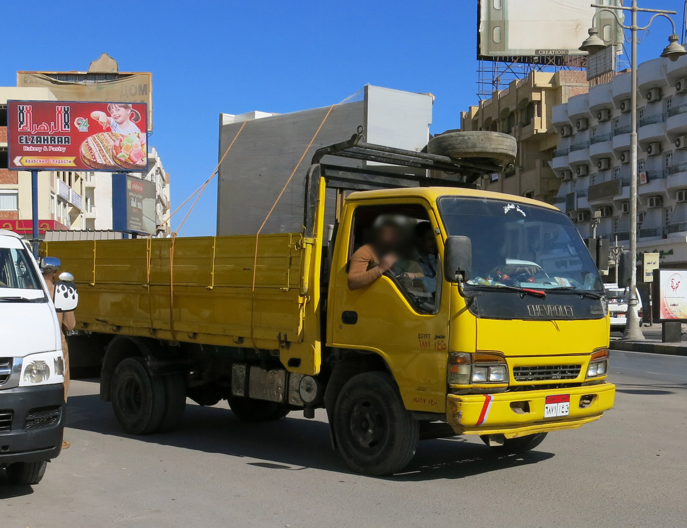 ٦٨٧١ أعق, Chevrolet N-Series Trucks 