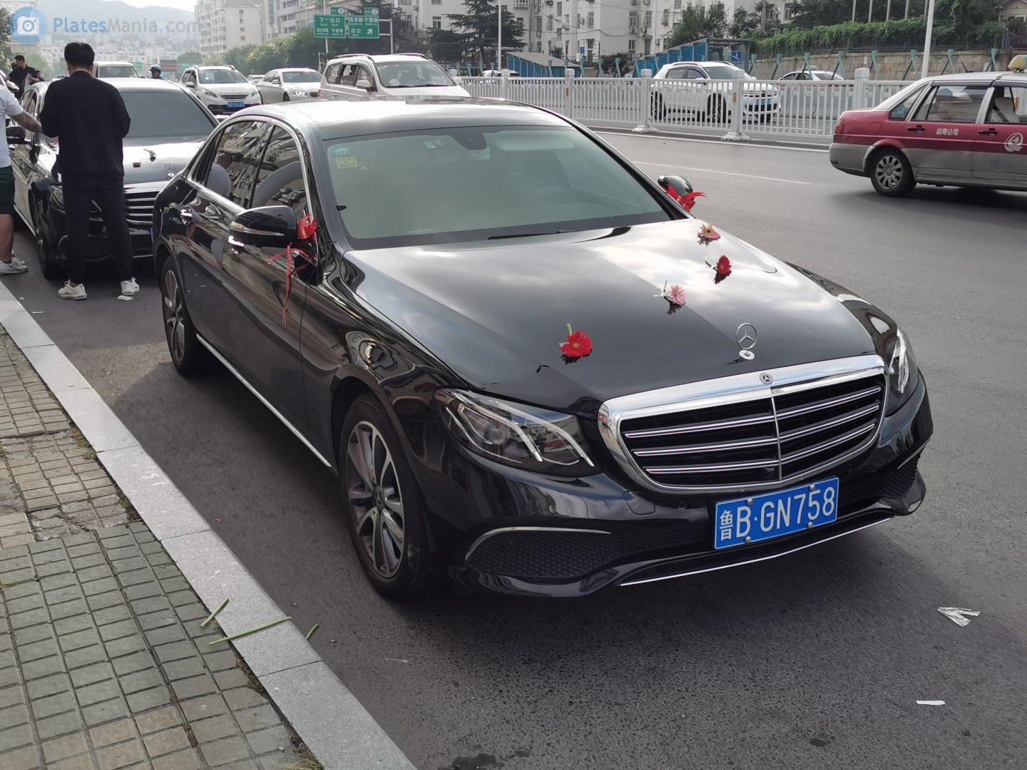 鲁B·GN758, Mercedes-Benz E-Klasse 5th gen Sedan (V213/W213), 2016­–2020
