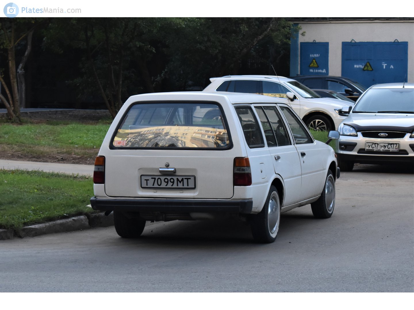 т 7099 МТ, Nissan AD 1st gen (B11), 1982–1990