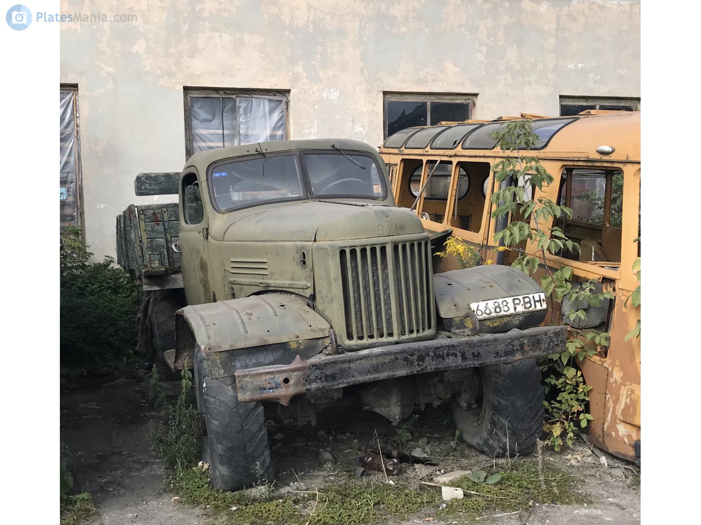 6688 РВН, ZIL 157 