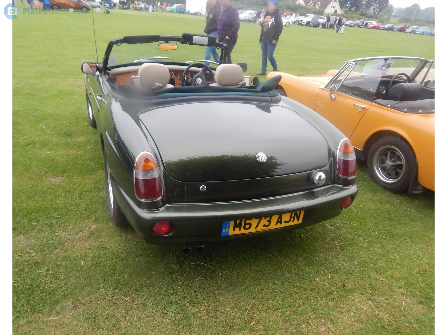 M673AJN, MG RV8 1st gen, 1992–1995