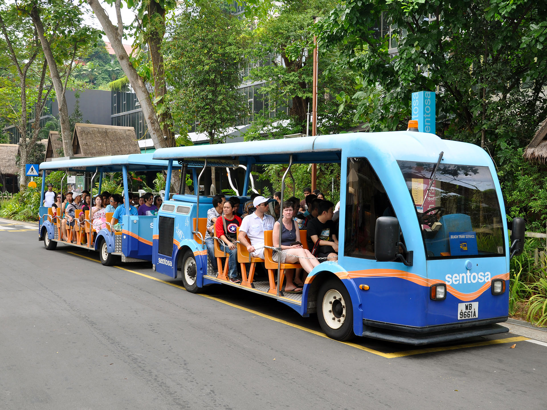 WB 9661 A, Special vehicles 