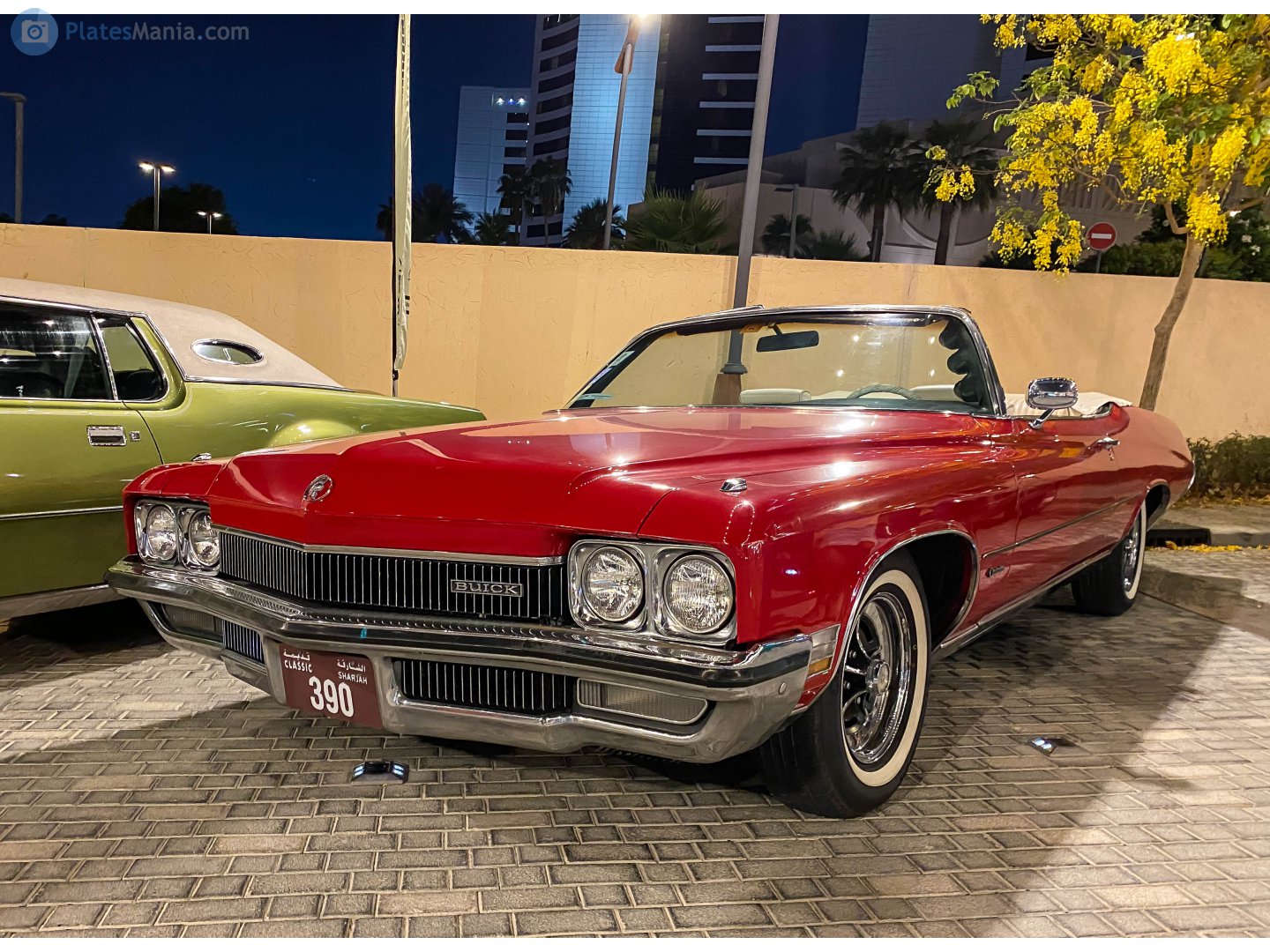 390, Buick Centurion 1st gen 2-door Convertible (46667; B-body), 1st facelift, 1971–1972