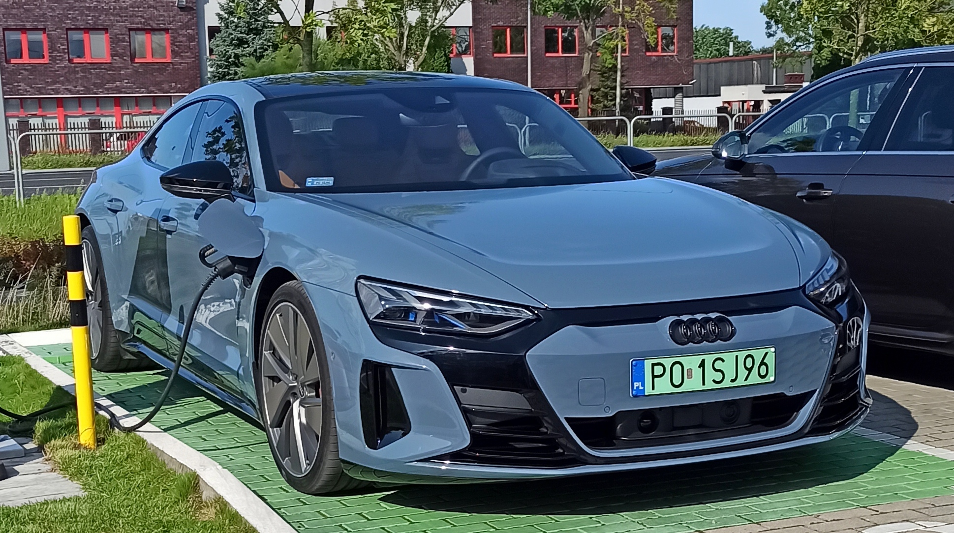 PO 1SJ96, Audi e-tron GT 1st gen, 2020–