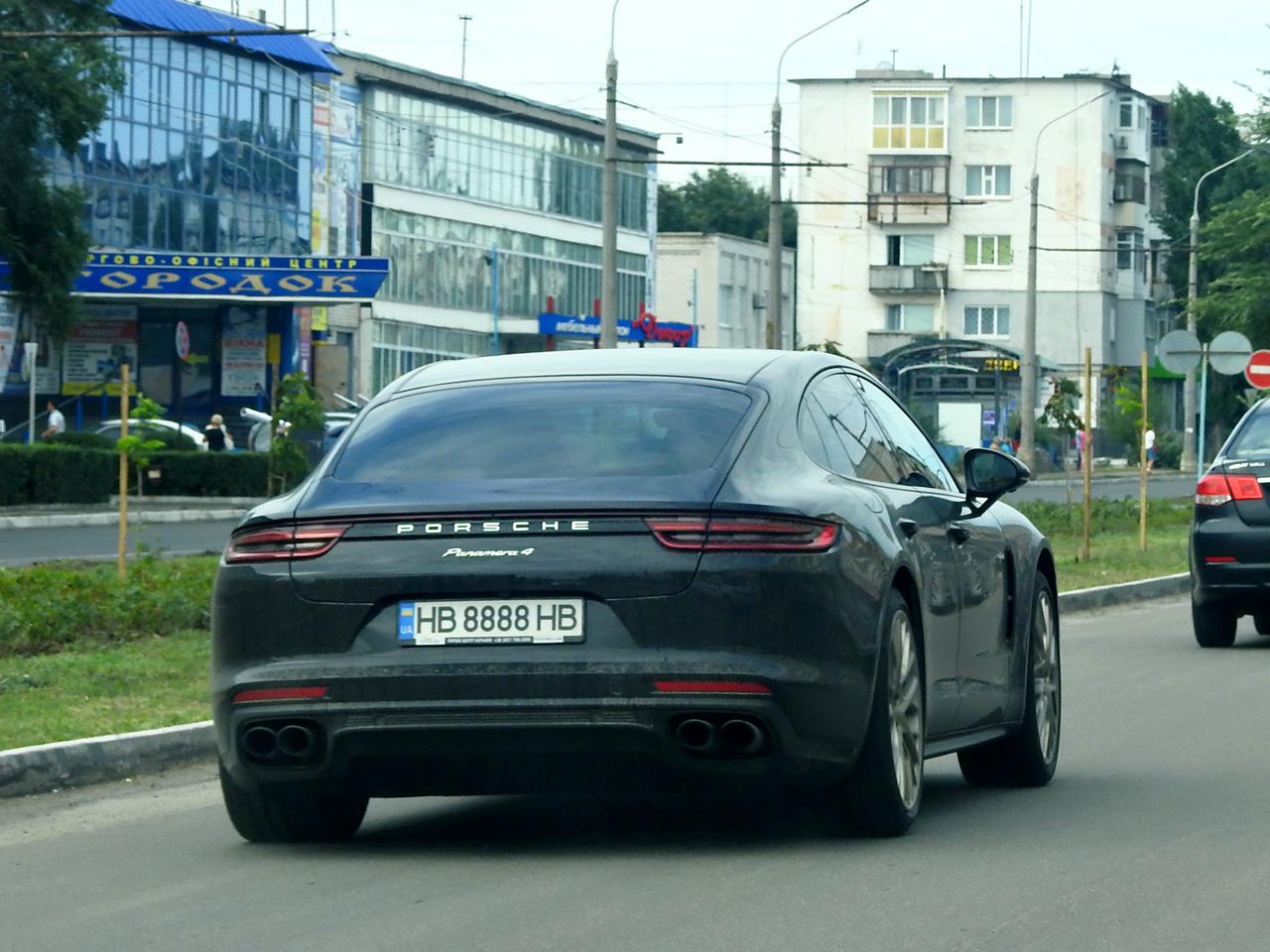 HB 8888 HB, Porsche Panamera 2nd gen Fastback (971), 2016–2023