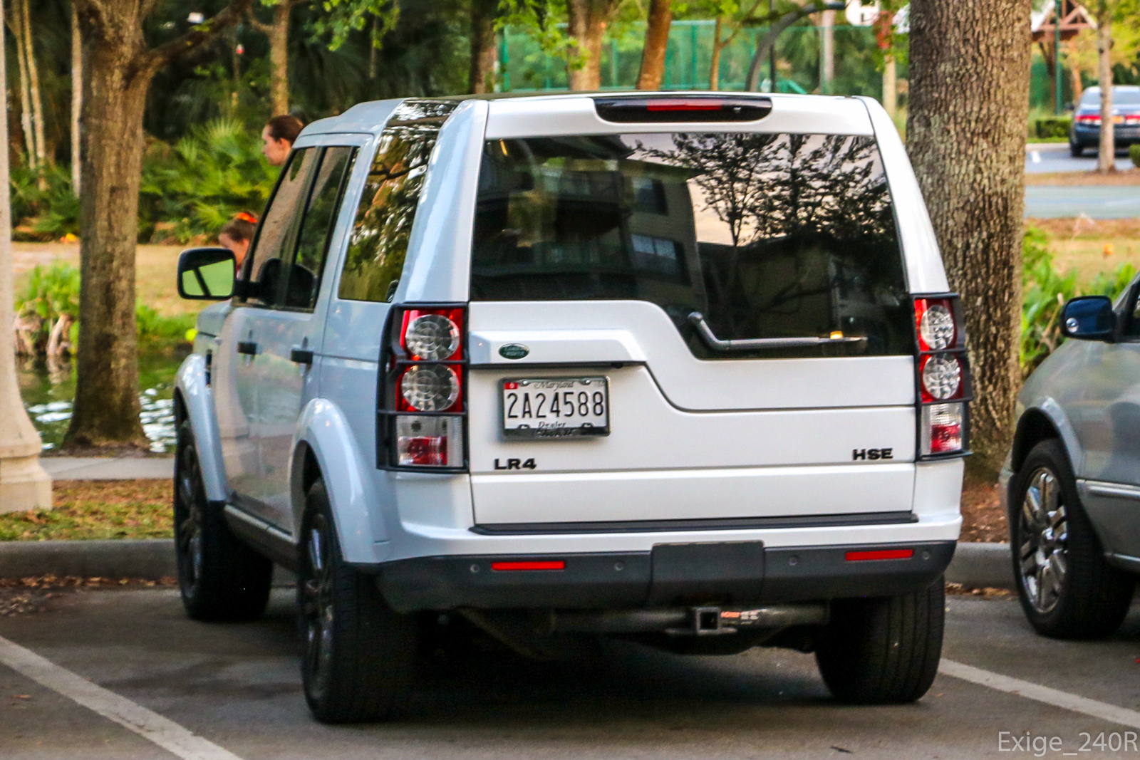 2A24588, Land Rover Discovery 4th gen (LR4) (L319), 2009–2016