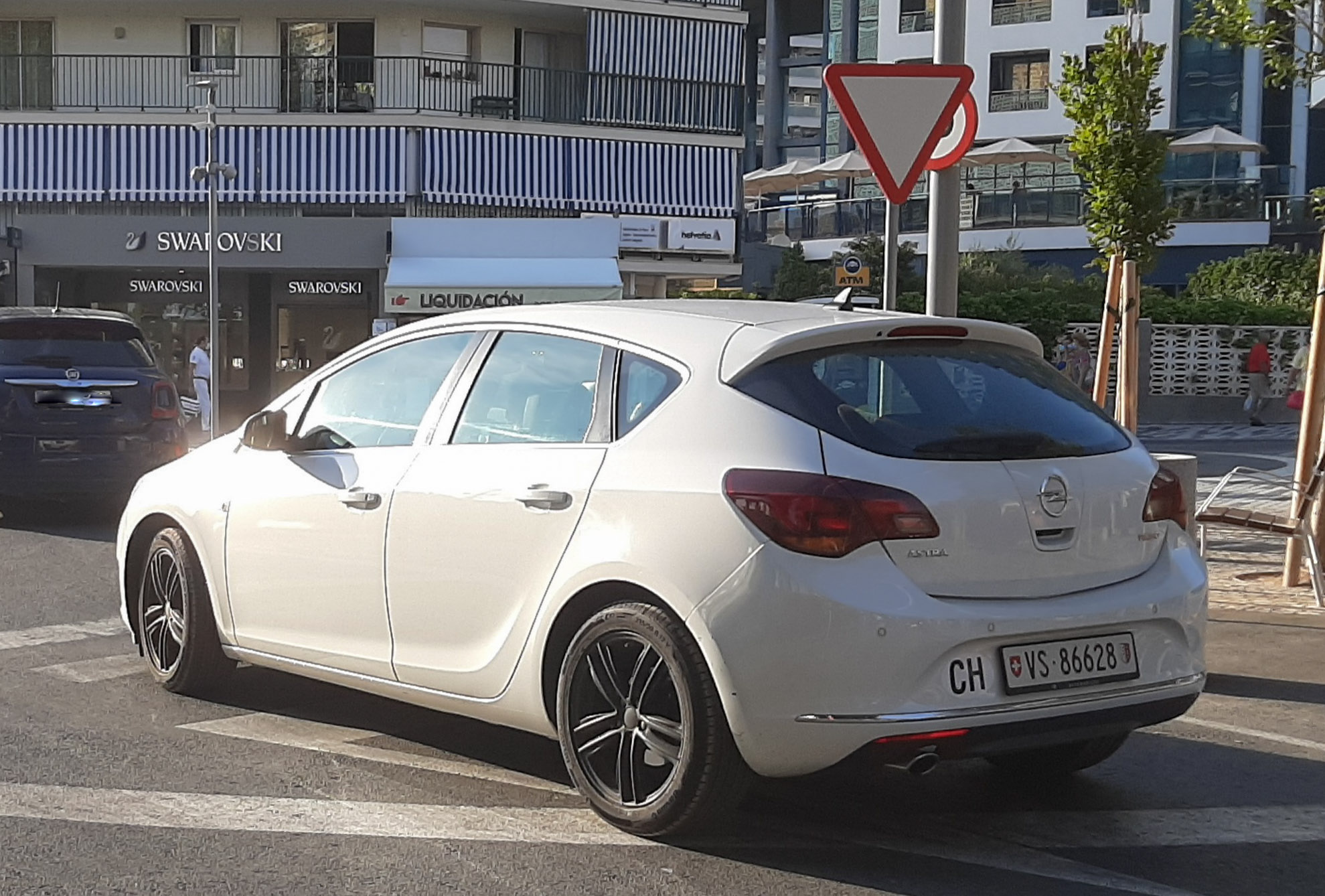 VS 86628, Opel Astra 4th gen Hatch (J; P10), 2009–2015