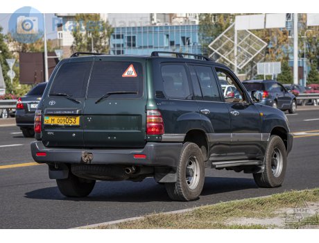 M 009053, Toyota Land Cruiser