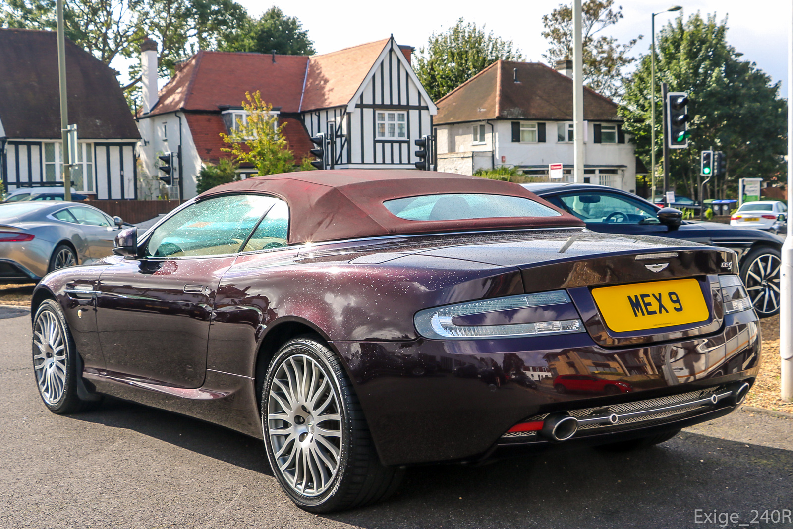 MEX9, Aston Martin DB9 Volante (VH300), 2004–2012