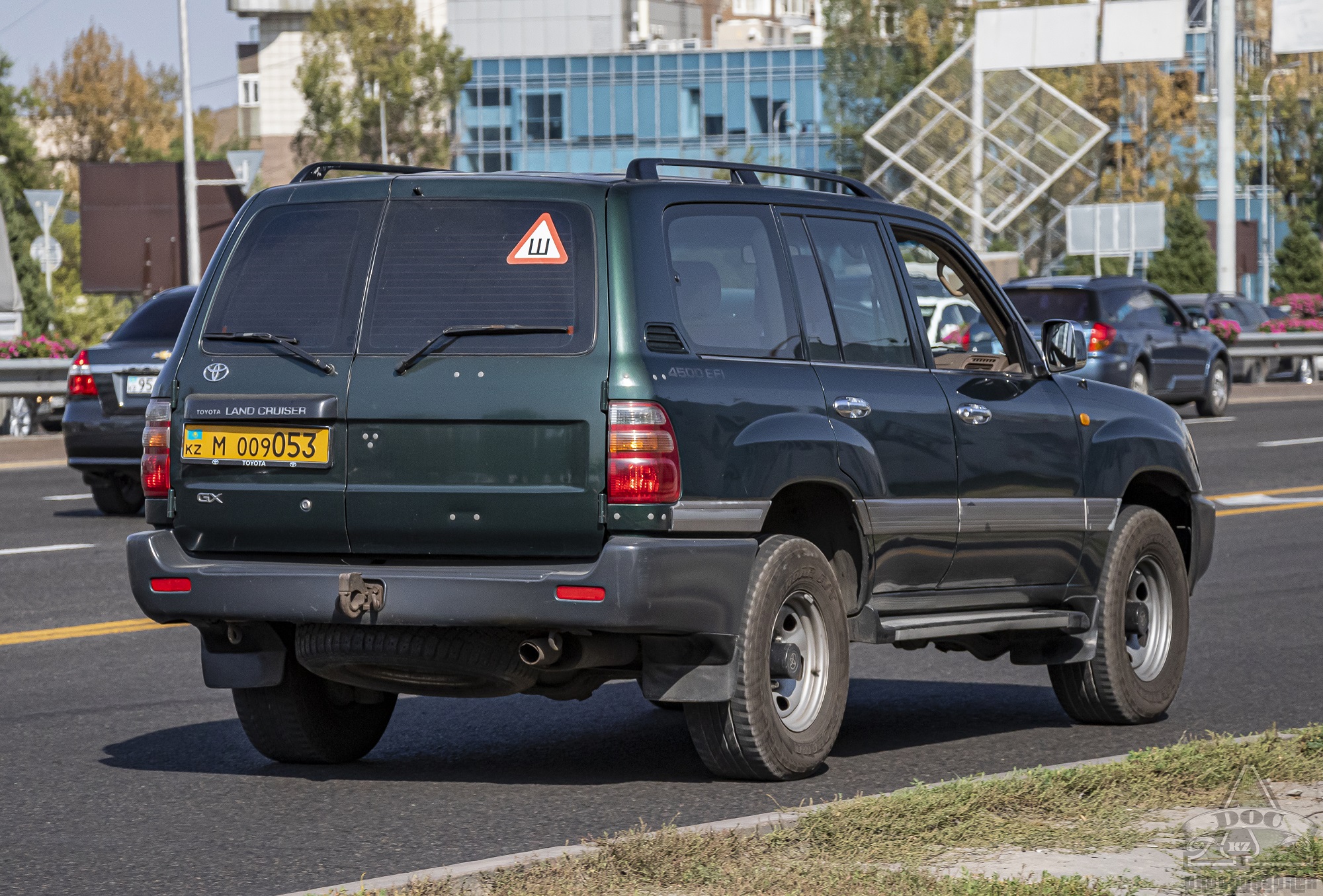 M 009053, Toyota Land Cruiser 100 (J100), 1998–2007