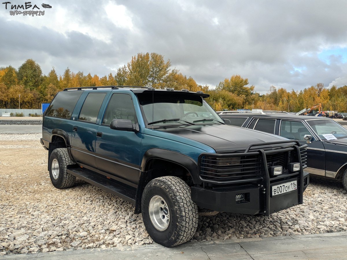 в 007 оу 116, GMC Suburban 8th gen (GMT425), 1991–1999