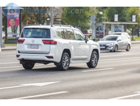 о001оо28, Toyota Land Cruiser