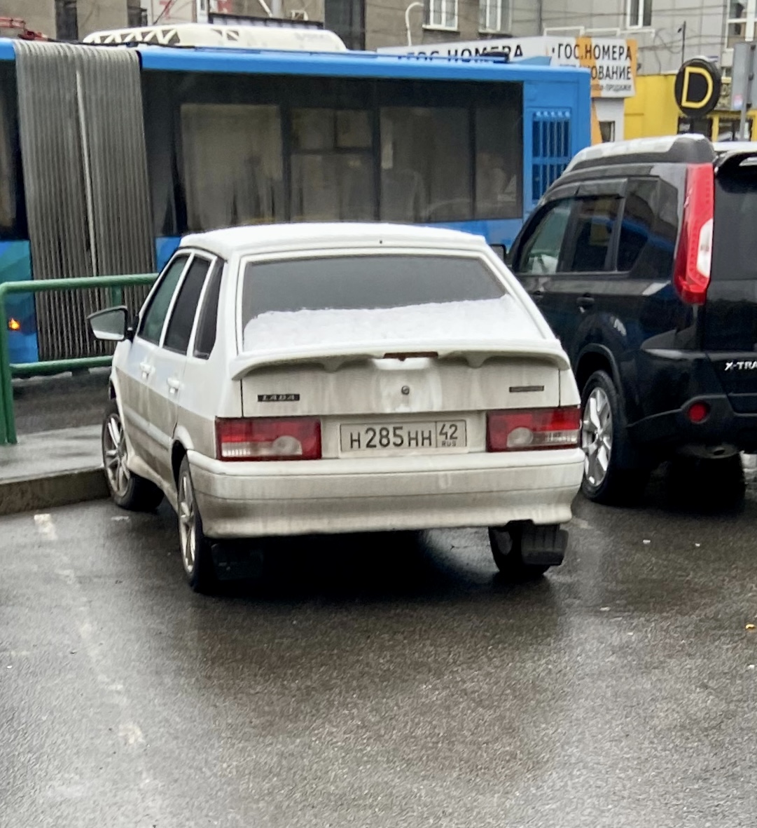 н 285 нн 42, Lada (VAZ) 2114 