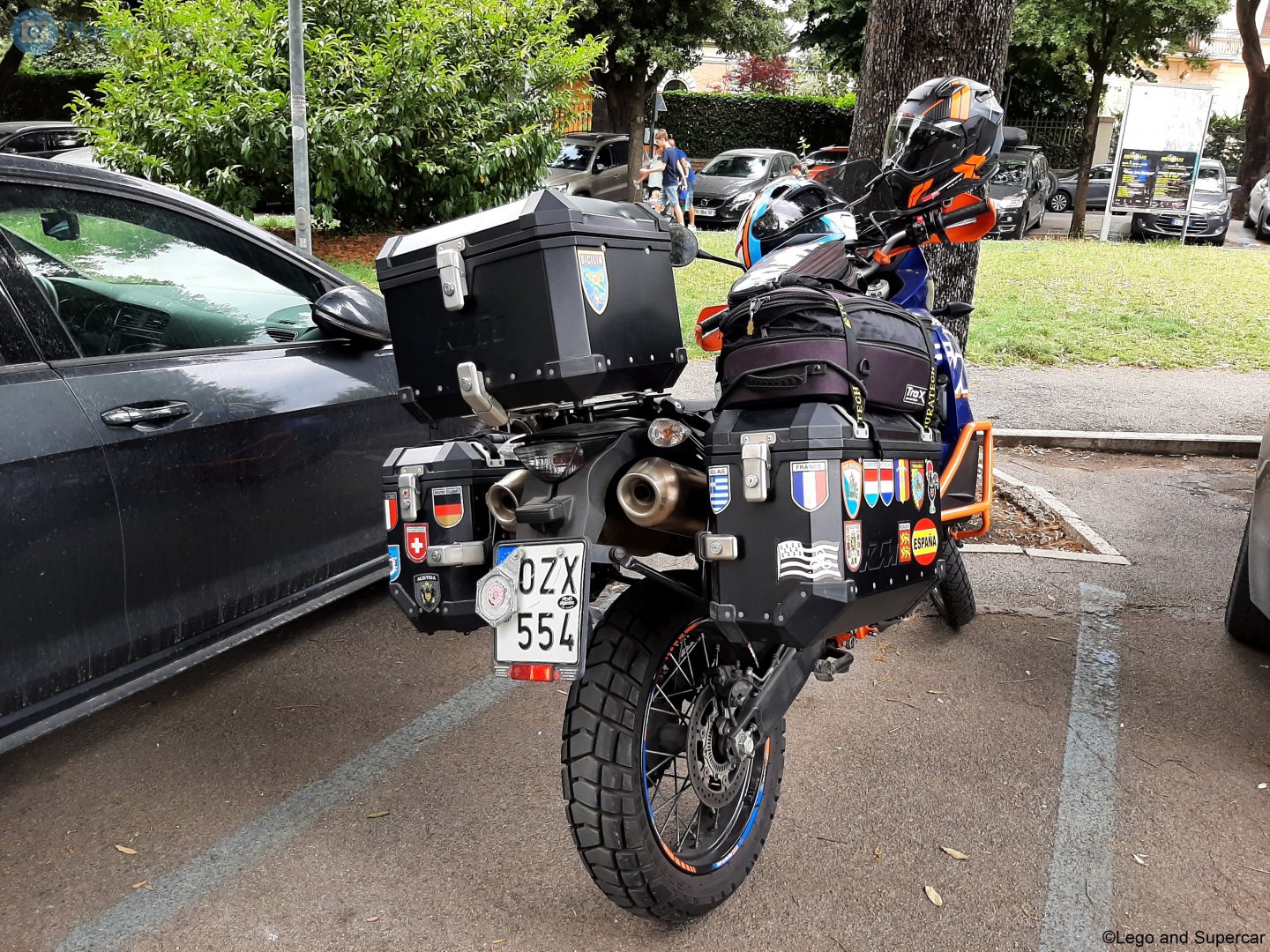 OZX-554, KTM Adventure 