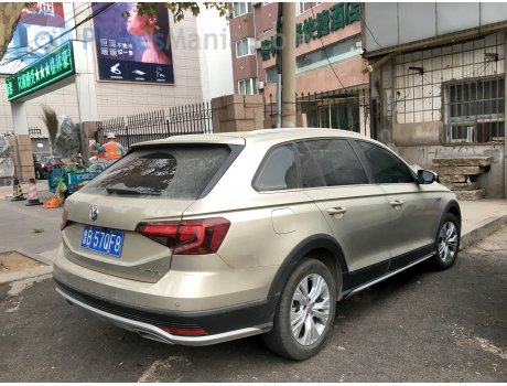 鲁B·57QF8, Volkswagen C-Trek