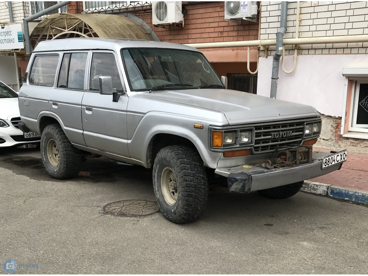 8804 СХО, Toyota Land Cruiser 60 (J61/J62), facelift, 1987–1990