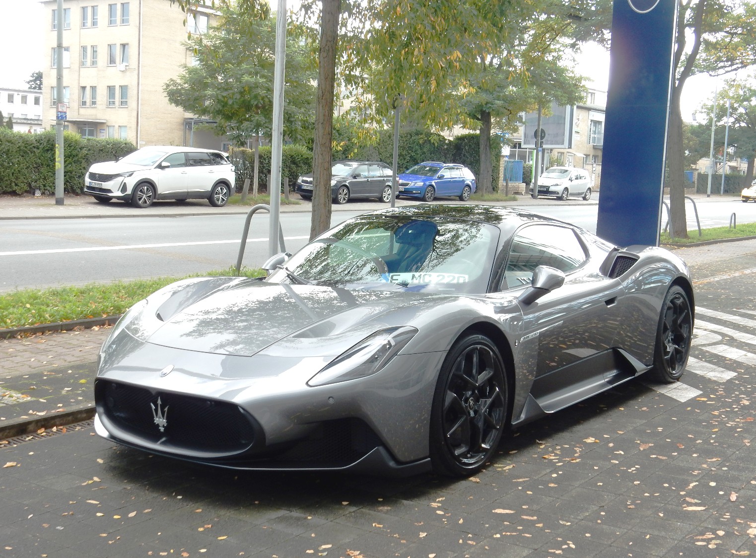 F MC 220, Maserati MC20 1st gen Coupé (M240), 2020–