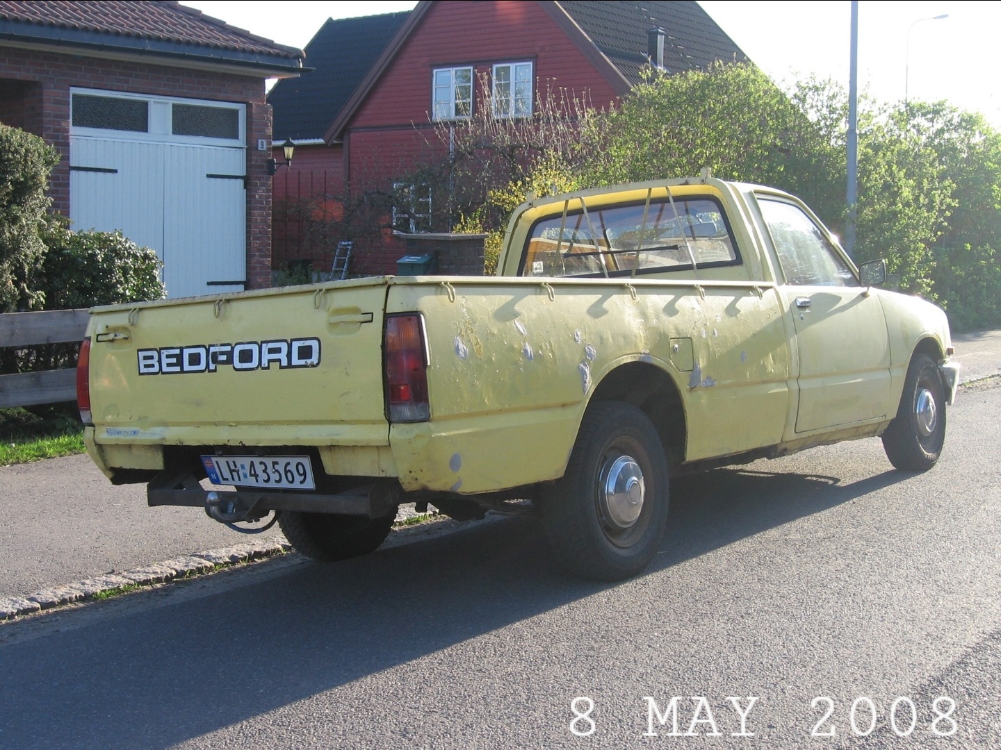 LH 43569, Bedford KB 