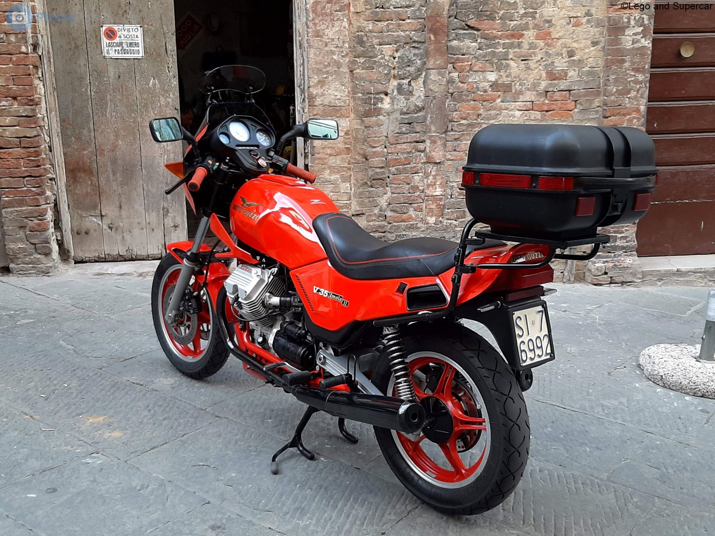 SI 76992, Moto Guzzi V35 