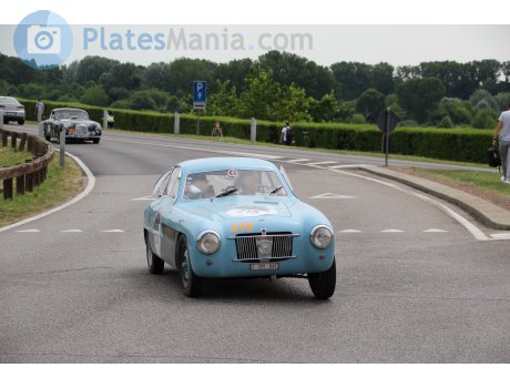 1-OYI-647, FIAT 1100