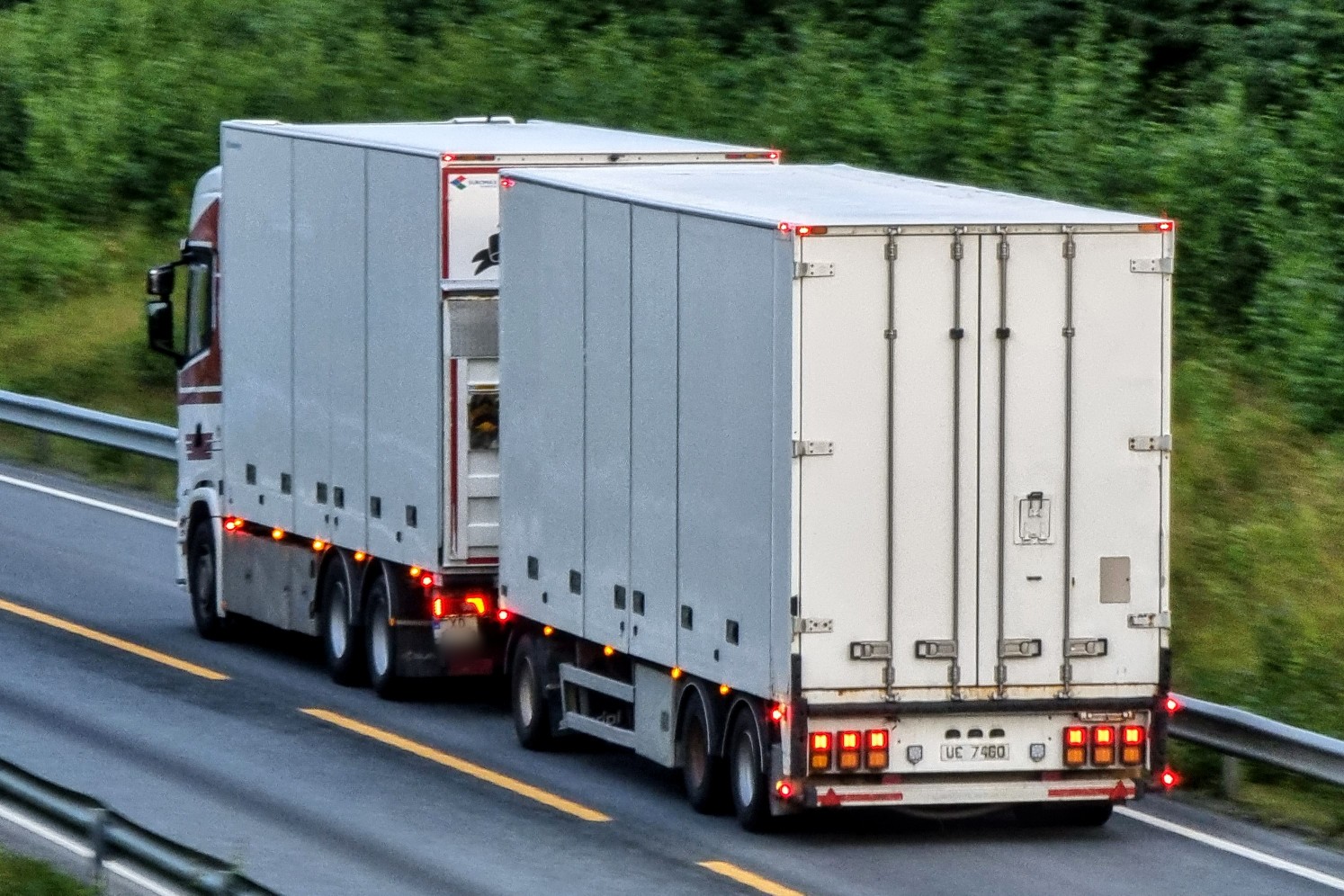 UC 7460, Trailer-Bygg 