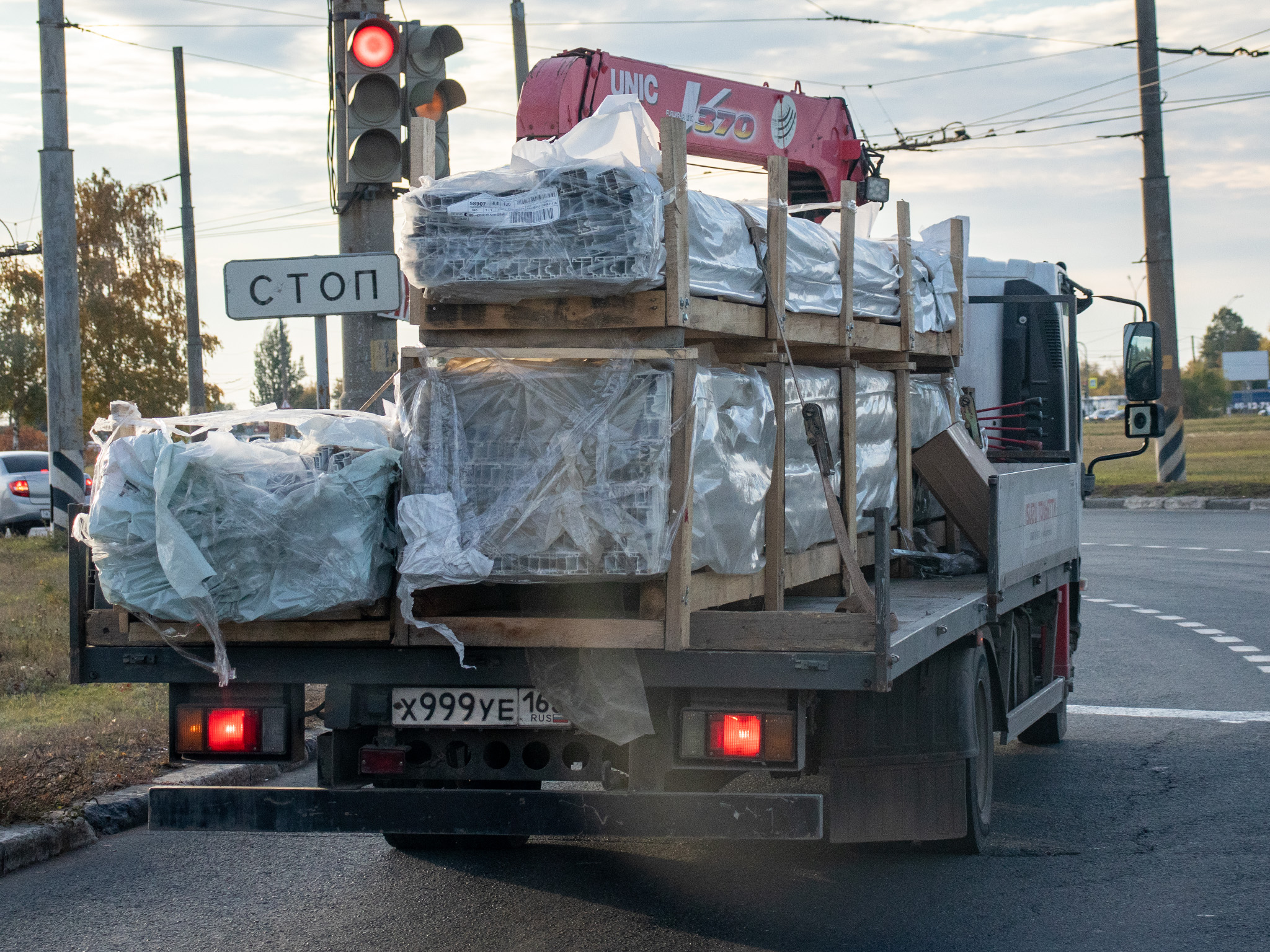 х 999 уе 163, Isuzu N-Series 