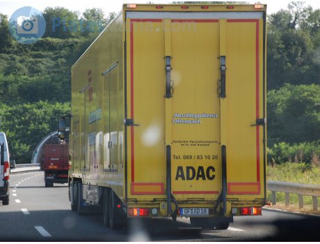 OF AD 18, Kässbohrer Capitan