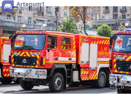 AA 052 E, MAZ 6432