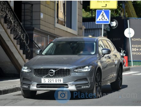 S 221 019, Volvo V90