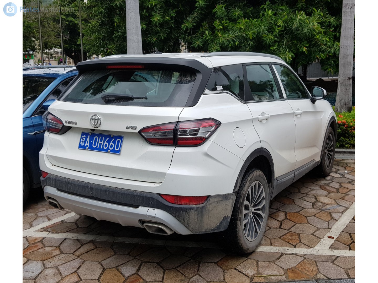 琼A·0H660, Brilliance (Huachen Zhonghua) V6 