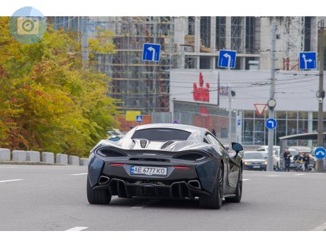 AE 6777 KO, McLaren 570
