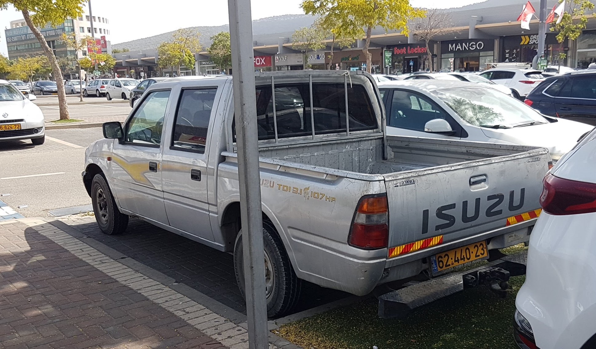 62-440-23, Isuzu Ippon 1st gen (TF; IL-market), 1993–2002