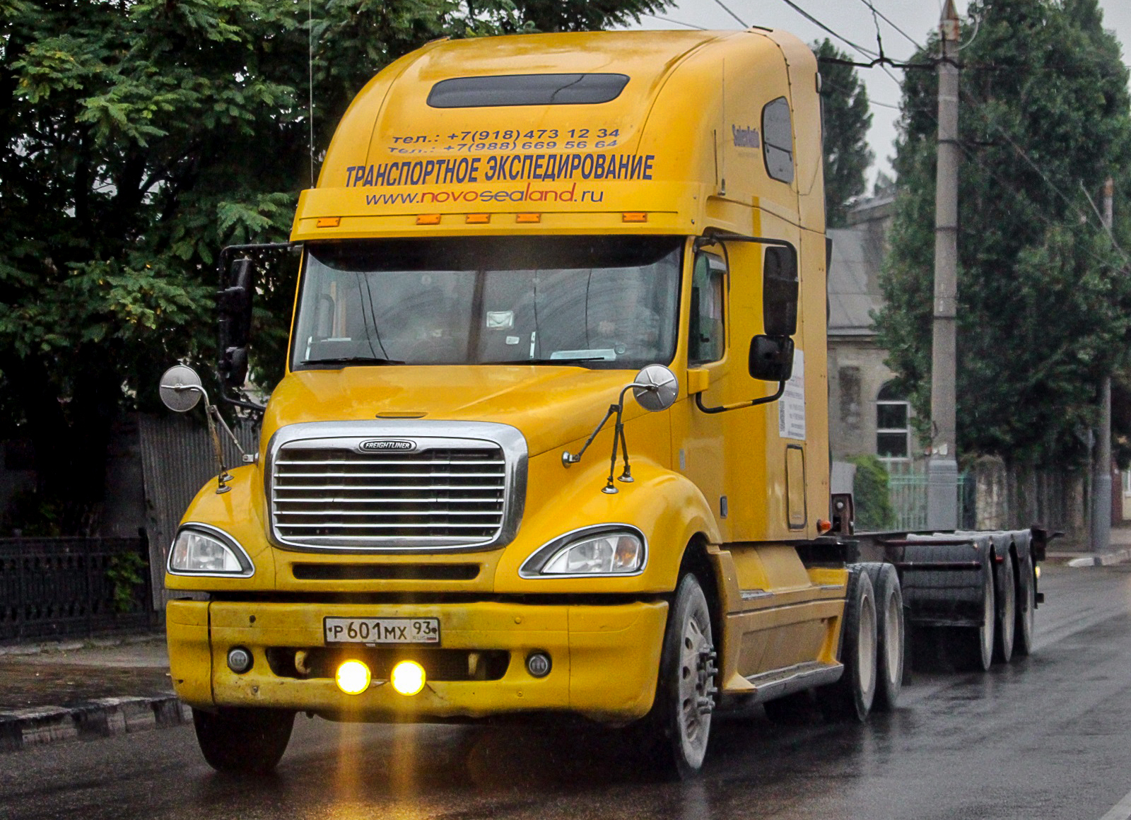 р 601 мх 93, Freightliner Columbia 