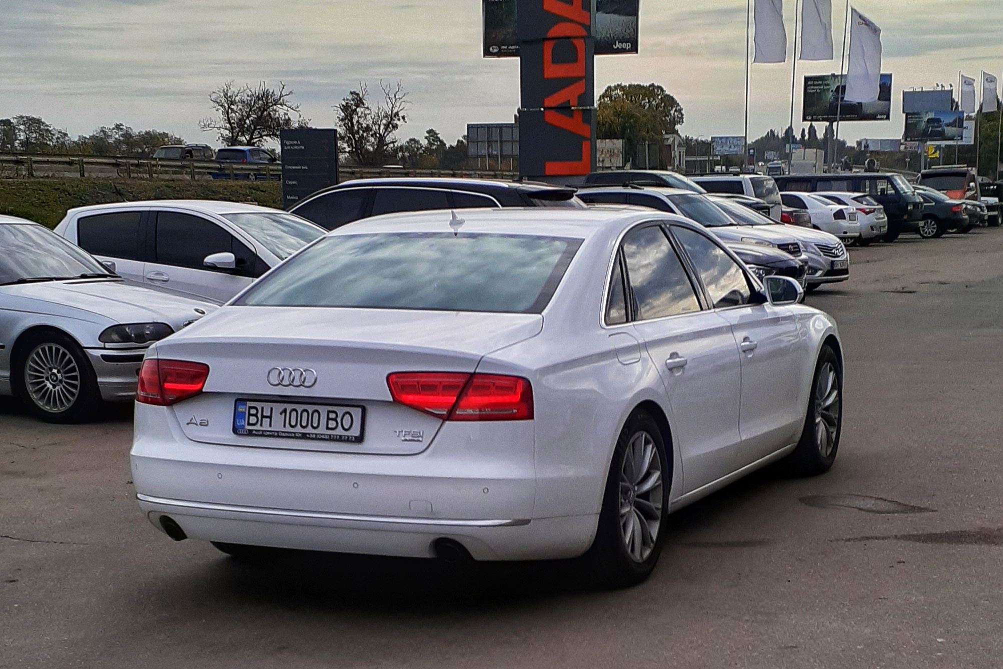 BH 1000 BO, Audi A8 3rd gen (D4/4H), 2009–2013